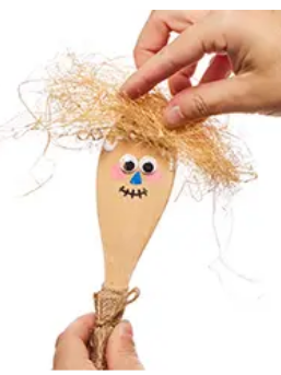 scarecrow craft via Baker Ross